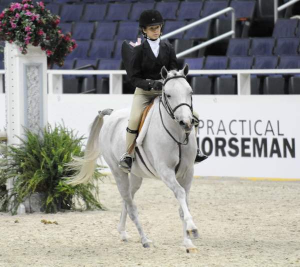 WIHS-10-25-09-DSC_2429-Hallelujah-DanaRizzo-Sponsors-Practical-DDeRosaPhoto.jpg