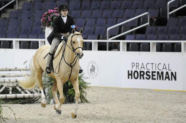 WIHS-10-25-09-LgPnyStke-DSC_2404-Losander'sCamelot-IsabelleCaccamise-Sponsors-Practical-DDeRosaPhoto.jpg