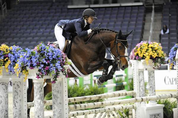 WIHS-10-21-09-AdultJprCh-DSC_3314-MassaiRouge-KathleenWeatherall-DDeRosaPhoto.jpg