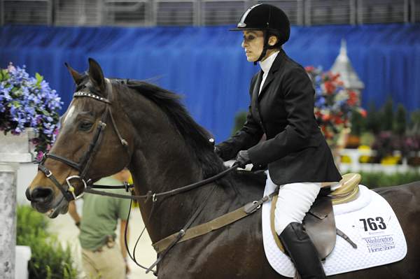 WIHS-10-21-09-AdultJprCh-DSC_3449-Shock-KarenThurm-Ferreri-DDeRosaPhoto.jpg