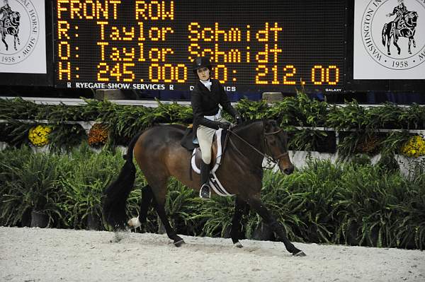 WIHS-10-20-09-DSC_0787-FrontRow-TaylorSchmidt-DDeRosaPhoto.jpg