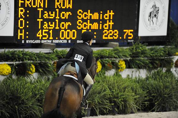 WIHS-10-20-09-DSC_0846-FrontRow-TaylorSchmidt-DDeRosaPhoto.jpg