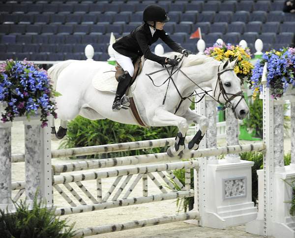 WIHS-10-21-09-DSC_2939-WIHSChildJpr-KindaBlue-MadelineThatcher-DDeRosaPhoto.jpg