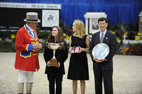 WIHS-10-24-09-Cl182-WIHSJrEqJpr-DSC_0360-JohnFranzreb-JulietReid-EricStraus-DDeRosaPhoto.jpg