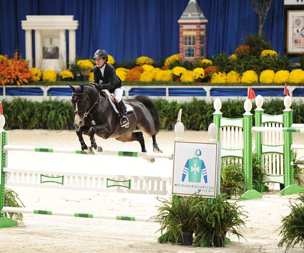 10-24-08-WIHS-286-StLaurent-LaurenHough-DeRosaPhoto.jpg