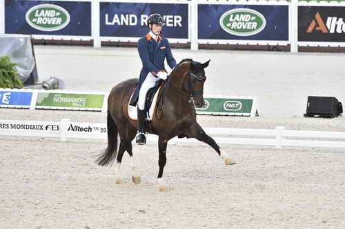 WEG-Dressage-8-25-14-GPTeam-0003728-DierderikvanSilfhout-ArlandoNHNOP-NED-DDeRosaPhoto