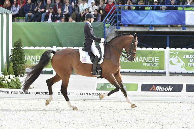 WEG1-Dressage-8-26-14-GPTeam-0007672-LauraGraves-Verdades-USA-DDeRosaPhoto