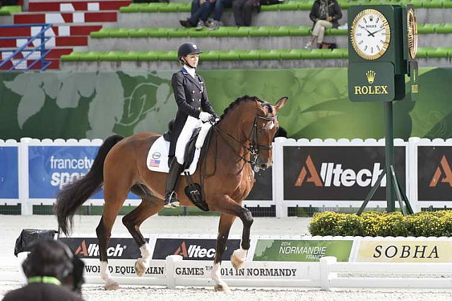 WEG1-Dressage-8-26-14-GPTeam-0007719-LauraGraves-Verdades-USA-DDeRosaPhoto