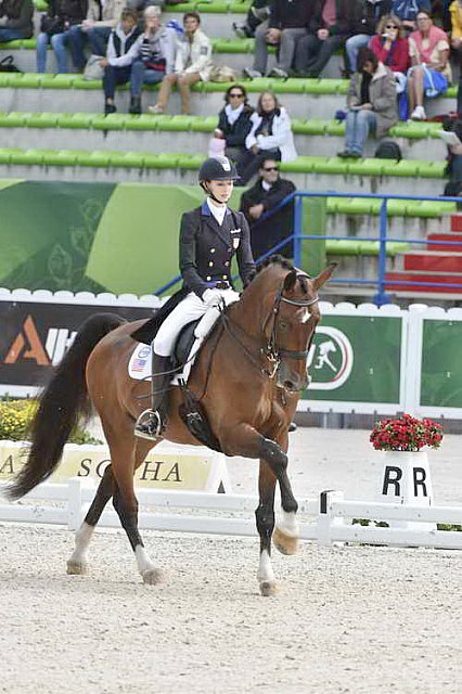 WEG1-Dressage-8-26-14-GPTeam-0007738-LauraGraves-Verdades-USA-DDeRosaPhoto