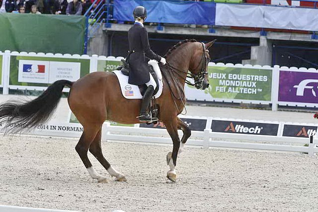 WEG1-Dressage-8-26-14-GPTeam-0007765-LauraGraves-Verdades-USA-DDeRosaPhoto