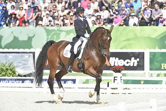 WEG1-Dressage-Freestyle-0006278-LauraGraves-Verdades-USA-DDeRosaPhoto