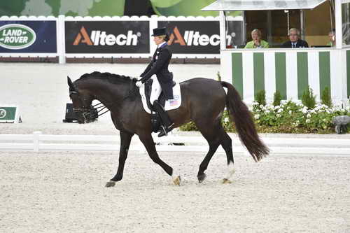 WEG-Dressage-8-25-14-GPTeam-0003923-TinaKonyot-CalectoV-USA-DDeRosaPhoto