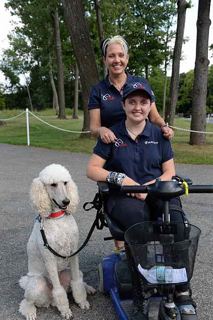 WEG-Para-8-10-14-3807-SydneyCollier-DDeRosaPhoto