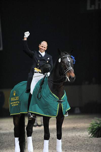 WorldCup-4-18-09-DressageAwardsFinal-611-SteffenPeters-Ravel-DDeRosaPhoto