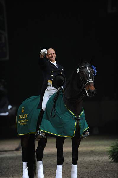 WorldCup-4-18-09-DressageAwardsFinal-623-SteffenPeters-Ravel-DDeRosaPhoto