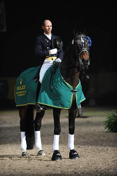 WorldCup-4-18-09-DressageAwardsFinal-628-SteffenPeters-Ravel-DDeRosaPhoto