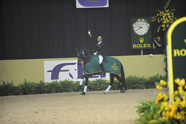 WorldCup-4-18-09-DressageAwardsFinal-703-SteffenPeters-Ravel-DDeRosaPhoto