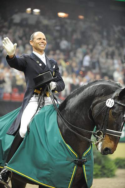 WorldCup-4-18-09-DressageAwardsFinal-768-SteffenPeters-Ravel-DDeRosaPhoto