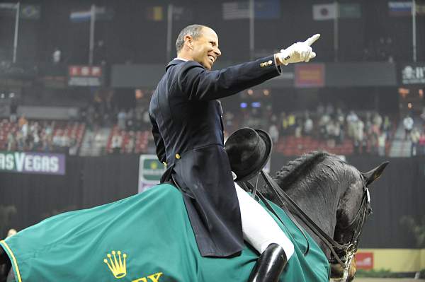 WorldCup-4-18-09-DressageAwardsFinal-779-SteffenPeters-Ravel-DDeRosaPhoto