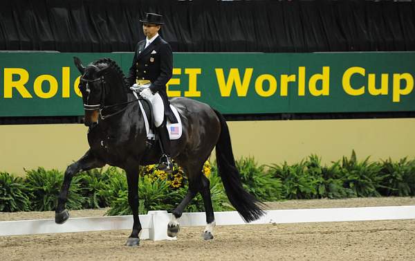 WorldCup-4-18-09-DressageFreestyle-399-DDeRosaPhoto