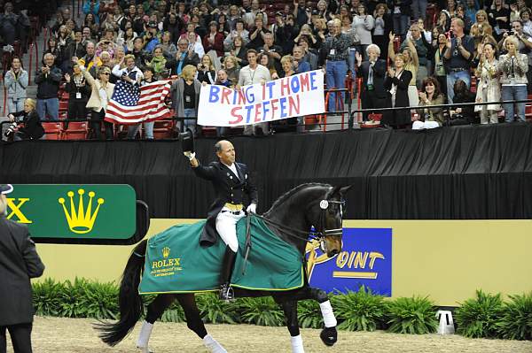 WorldCup-4-16-09-Dressage-1101-Ravel-SteffenPeters-DDeRosaPhoto