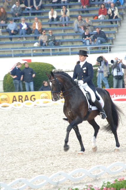023-LeslieMorse-TipTop962-WEG-8-23-06-_DeRosaPhoto.JPG