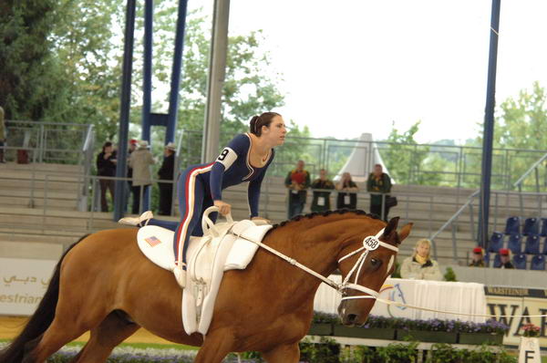 094-WEG-Vaulting-8-24-06-&copy;DeRosaPhoto.jpg