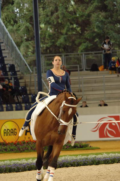 102-WEG-Vaulting-8-24-06-&copy;DeRosaPhoto.jpg