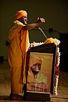 Gurudev-10-4-15-7902-DDeRosaPhoto